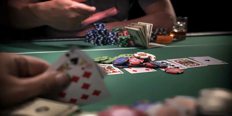 Luật chơi Poker Rikvip – Hiểu rõ thứ tự các tay bài từ yếu đến mạnh. Thứ tự tay bài Poker Rikvip từ yếu đến mạnh