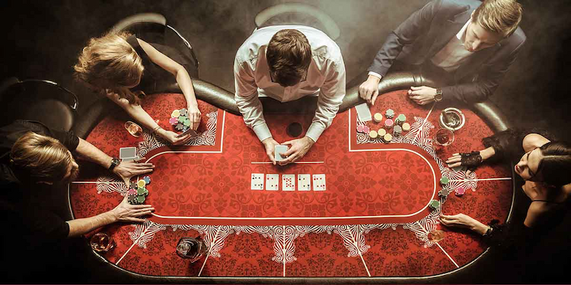 Luật chơi Poker Rikvip – Hiểu rõ thứ tự các tay bài từ yếu đến mạnh. Mẹo áp dụng thứ tự tay bài trong Poker Rikvip